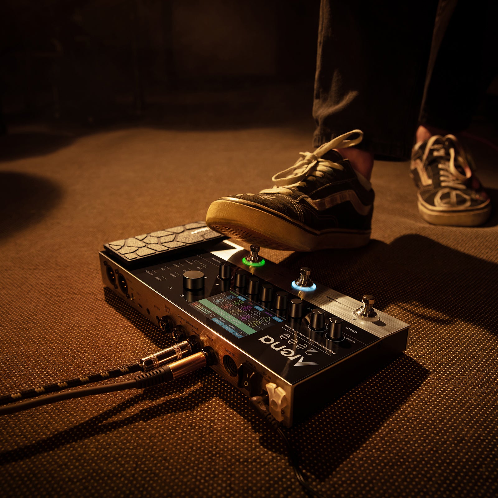 Arena 2000: Guitar Multi-Effects Pedal with 278 Effects and IR
